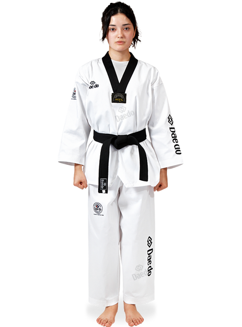 DOBOK SEOUL CUELLO NEGRO