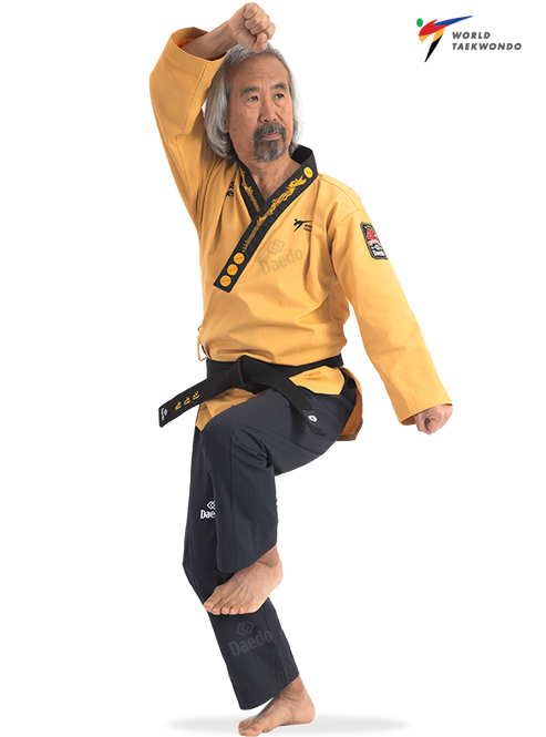 DOBOK GRAN MASTER POOMSAE CON EL FENIX BORDADO